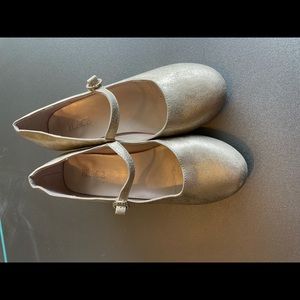 Girls Mary Jane with heel